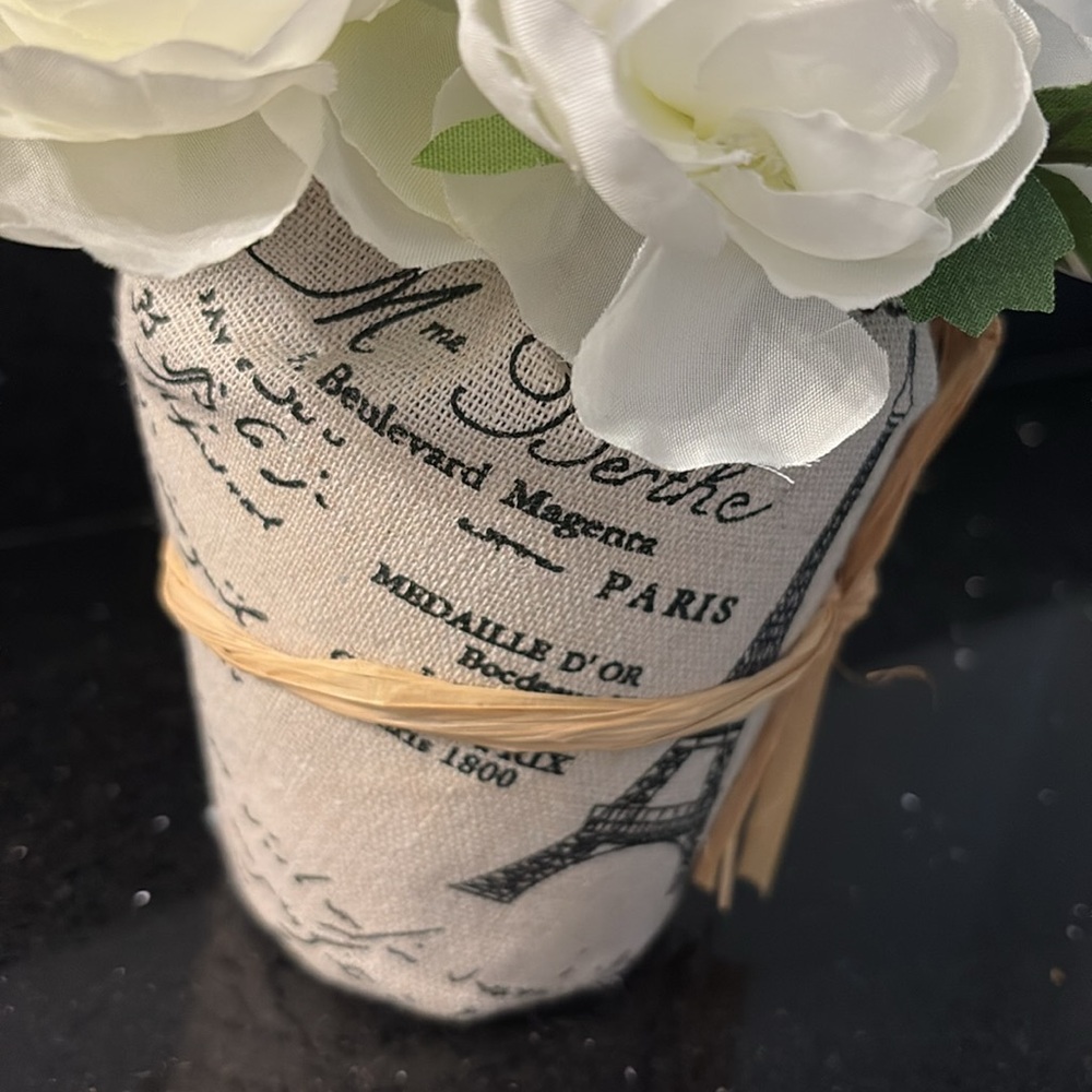 Paris Burlap Wrapped White Faux Floral Arrangement Shabby Chic Cottagecore - Picture 6 of 8